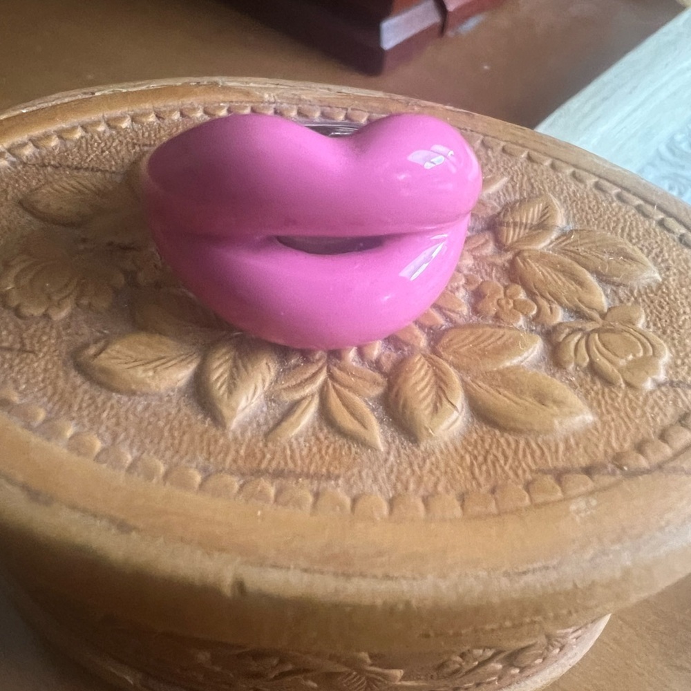 Solange Azagury Partridge UK Hot Lips Ring 925 Sterling PINK Enamel Sz 6 EUC